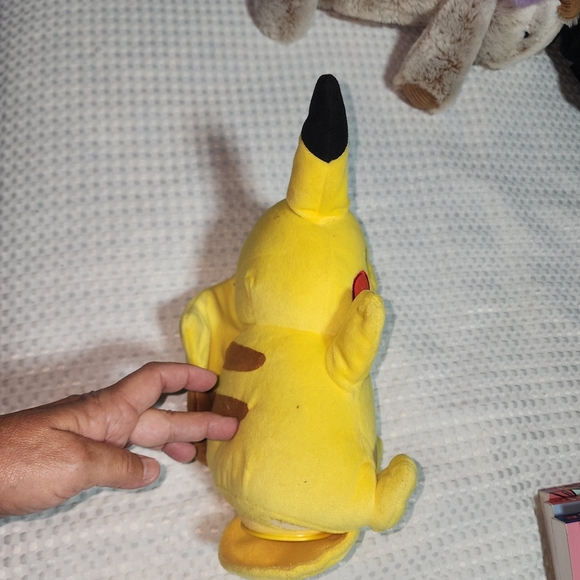 POKEMON GUC MY FRIEND PIKACHU TALKING PLUSH TOY COLLECTIBLE - Picture 6 of 7